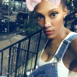 Meet your Posher, Deja